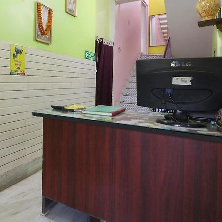 Spot On 49584 Asmi Hotel Hugli-Chinsurah Extérieur photo