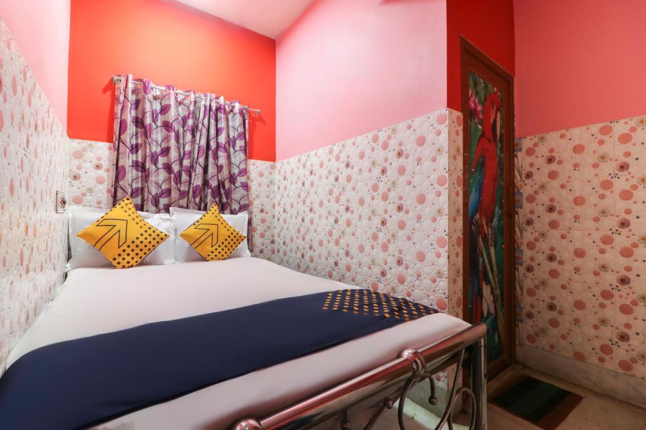 Spot On 49584 Asmi Hotel Hugli-Chinsurah Extérieur photo