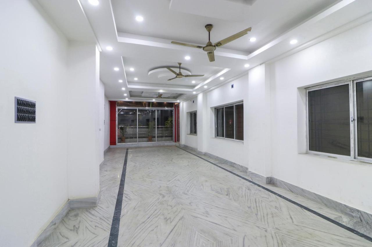 Spot On 49584 Asmi Hotel Hugli-Chinsurah Extérieur photo