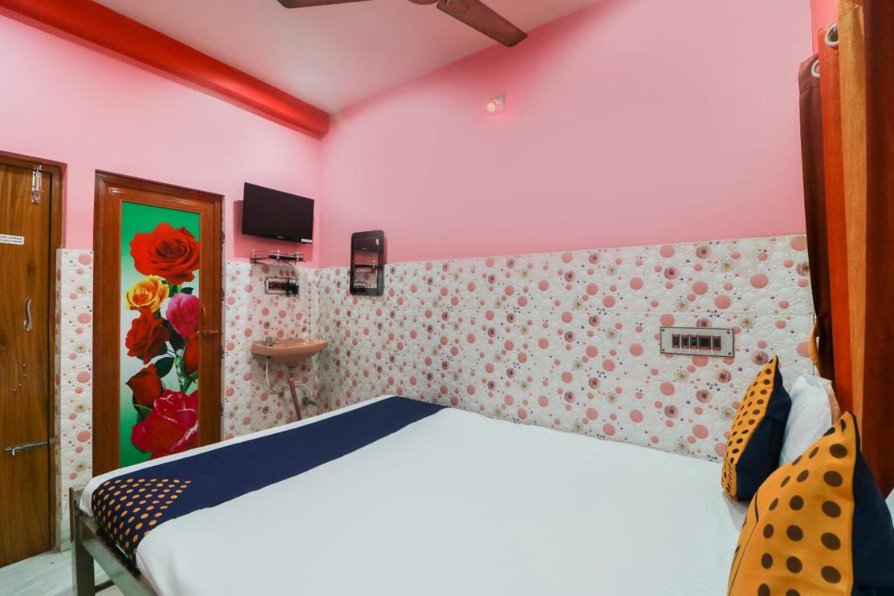 Spot On 49584 Asmi Hotel Hugli-Chinsurah Extérieur photo