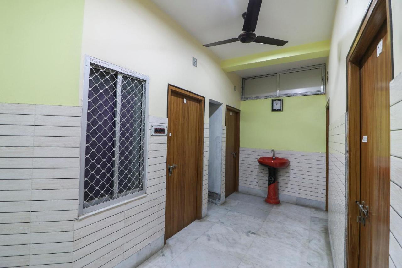 Spot On 49584 Asmi Hotel Hugli-Chinsurah Extérieur photo
