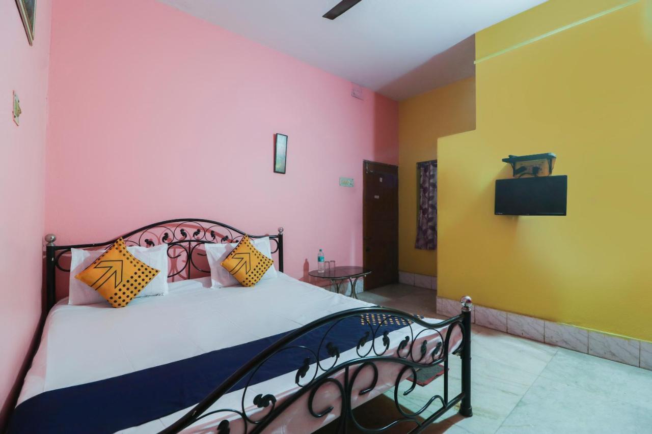 Spot On 49584 Asmi Hotel Hugli-Chinsurah Extérieur photo